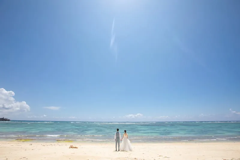 Gary 与 Queena|冲绳海之镜教堂双人海岛婚礼真实分享 Gary 与 Queena|冲绳海之镜教堂双人海岛婚礼真实分享