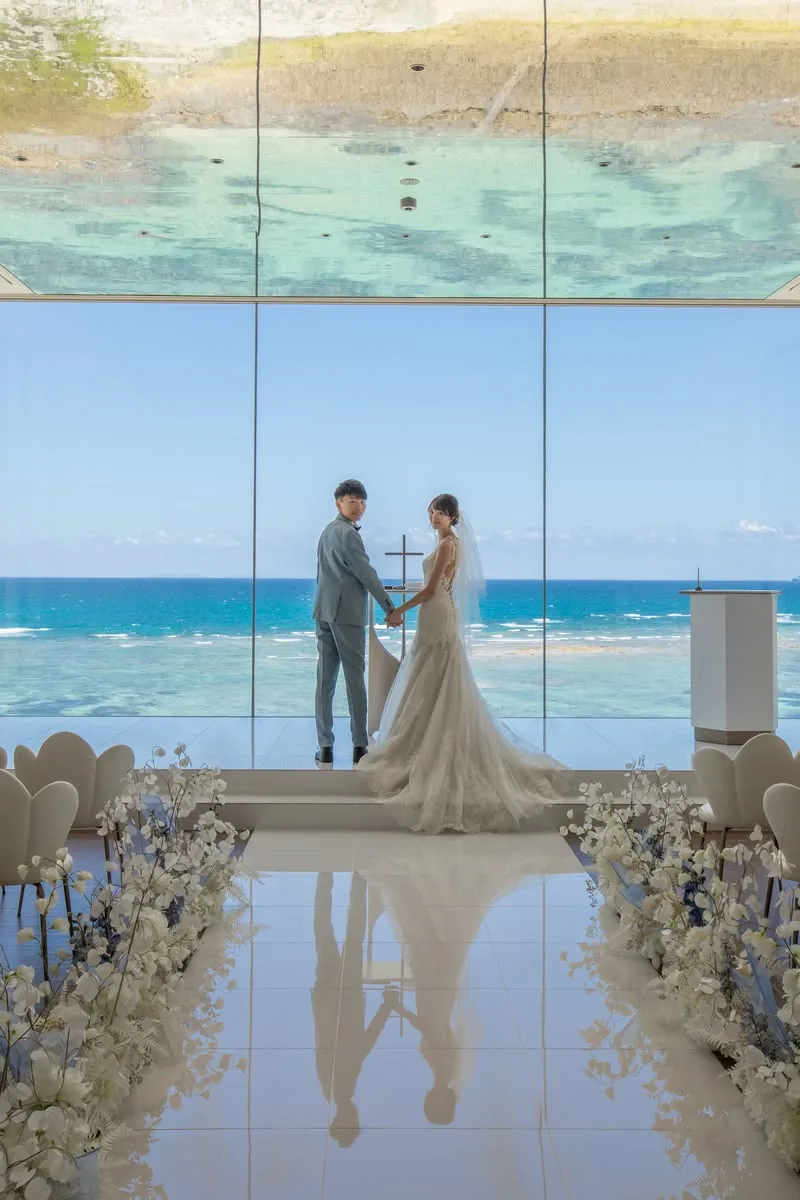 Gary 与 Queena|冲绳海之镜教堂双人海岛婚礼真实分享 Gary 与 Queena|冲绳海之镜教堂双人海岛婚礼真实分享