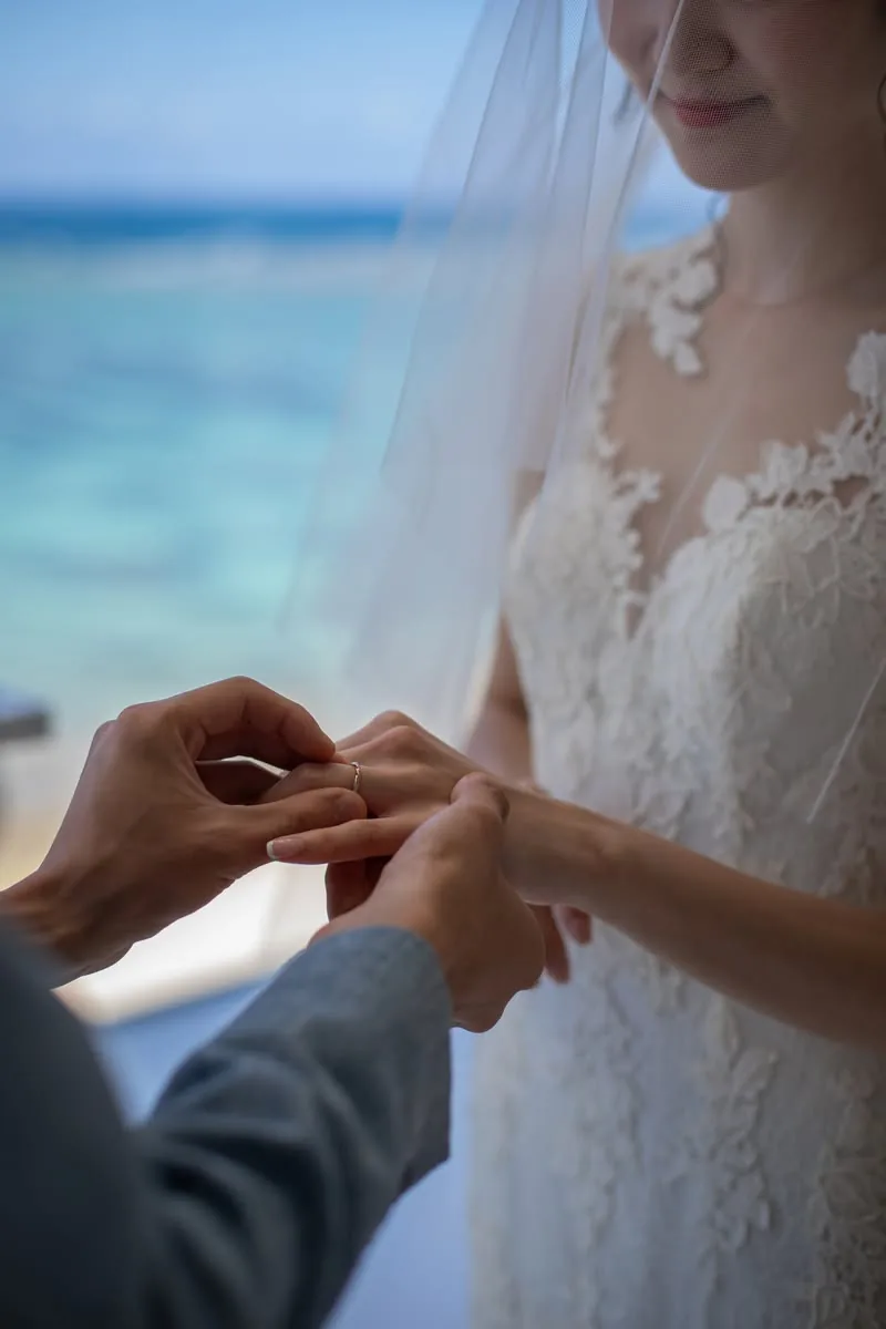 Gary 与 Queena|冲绳海之镜教堂双人海岛婚礼真实分享 Gary 与 Queena|冲绳海之镜教堂双人海岛婚礼真实分享