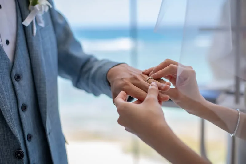 Gary 与 Queena|冲绳海之镜教堂双人海岛婚礼真实分享 Gary 与 Queena|冲绳海之镜教堂双人海岛婚礼真实分享