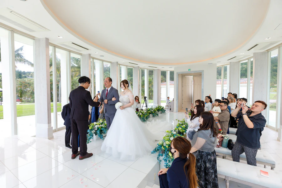 家榛|冲绳蓝色海洋教堂真实婚礼分享 家榛|冲绳蓝色海洋教堂真实婚礼分享