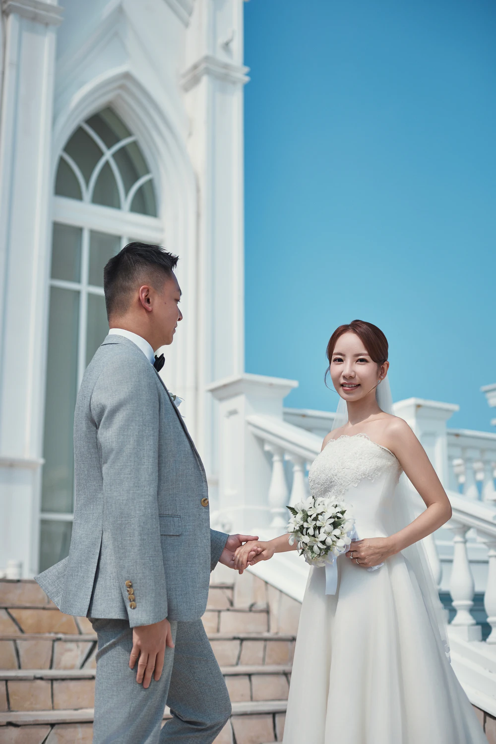 LEO 与 CELIA|冲绳海之翼克丽丝蒂教堂真实婚礼分享 LEO 与 CELIA|冲绳海之翼克丽丝蒂教堂真实婚礼分享