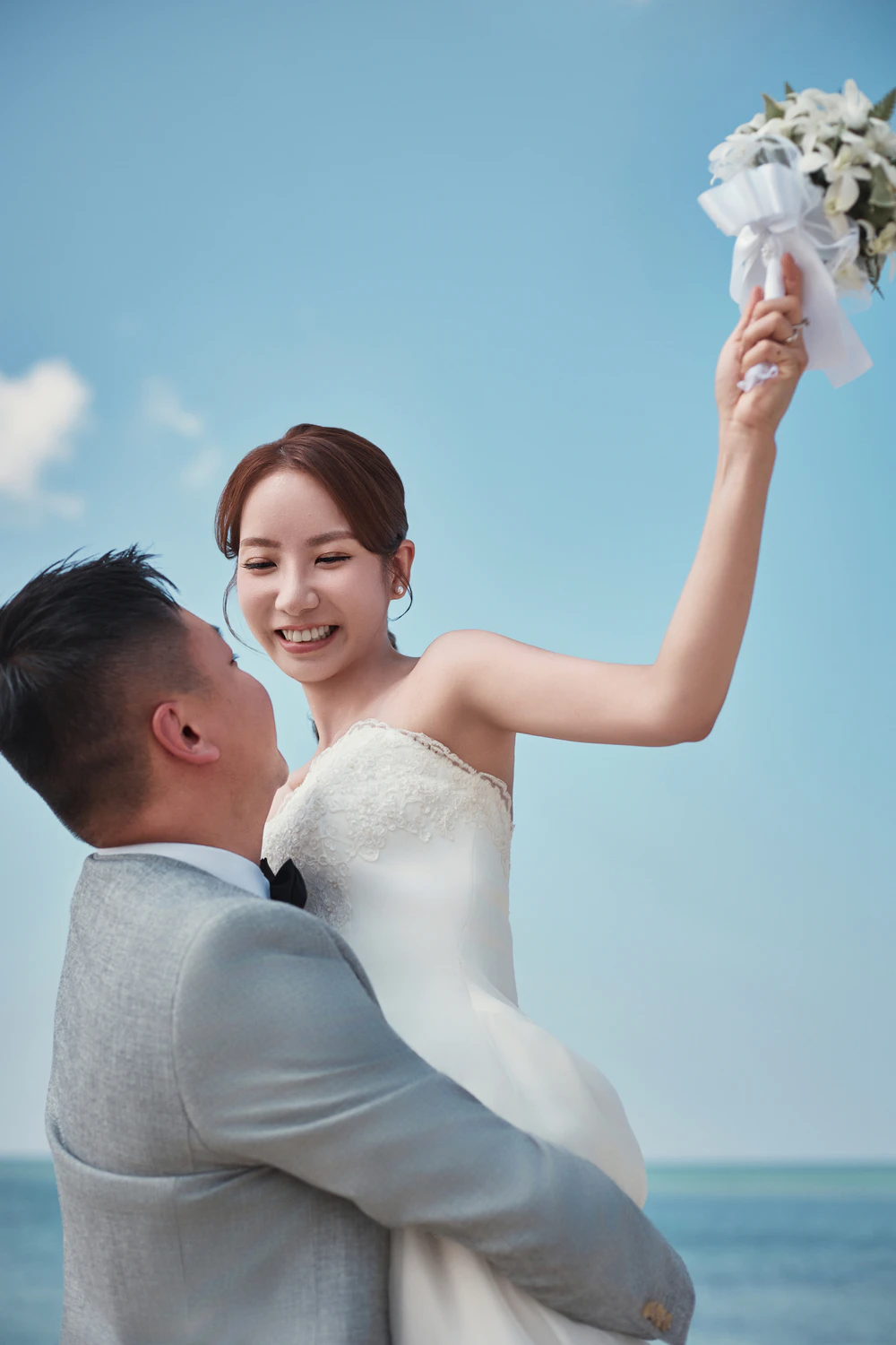 LEO 与 CELIA|冲绳海之翼克丽丝蒂教堂真实婚礼分享 LEO 与 CELIA|冲绳海之翼克丽丝蒂教堂真实婚礼分享