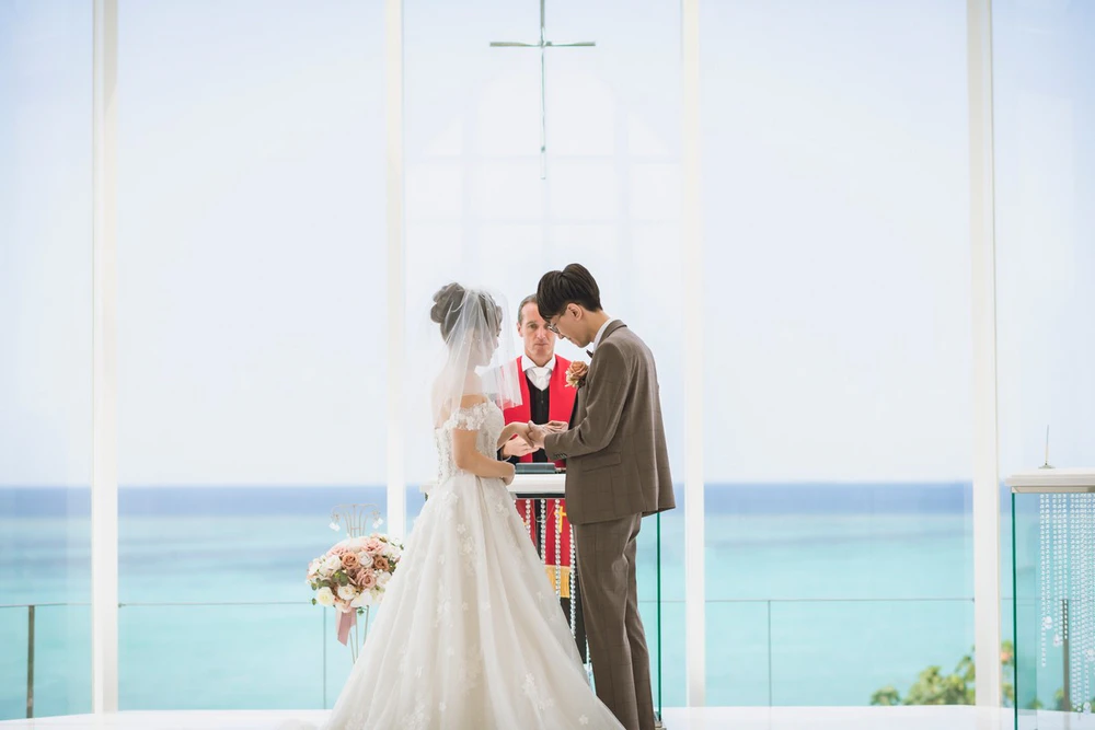 Lulu 与 Chiko|冲绳海之光教堂证婚+KARIYUSHI 婚宴 Lulu 与 Chiko|冲绳海之光教堂证婚+KARIYUSHI 婚宴
