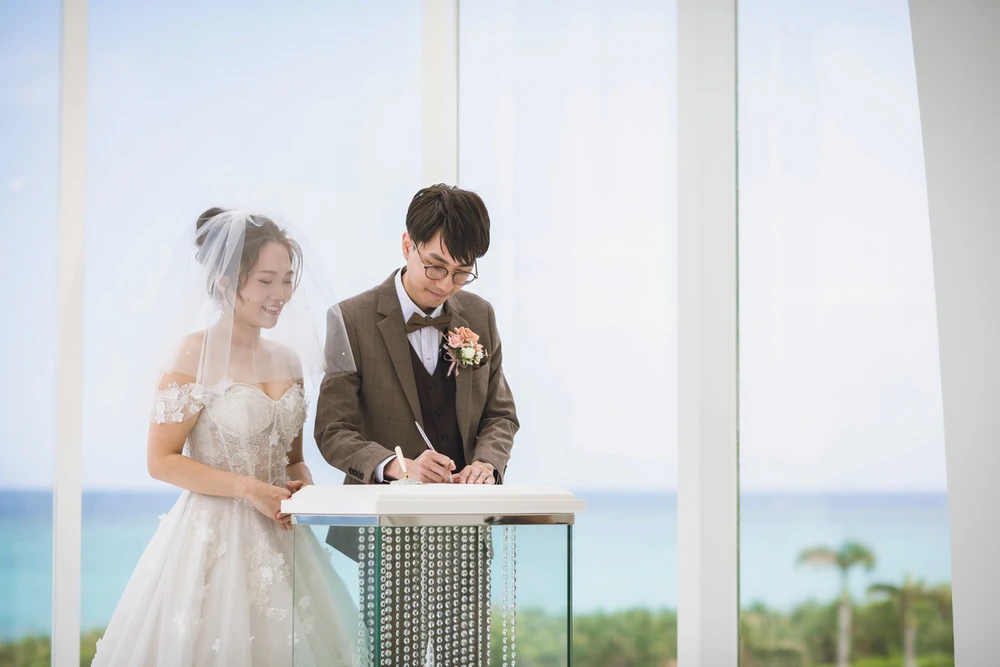Lulu 与 Chiko|冲绳海之光教堂证婚+KARIYUSHI 婚宴 Lulu 与 Chiko|冲绳海之光教堂证婚+KARIYUSHI 婚宴
