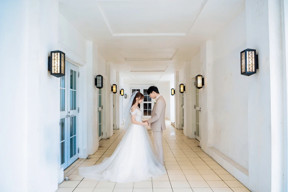 MAN 与 LIU｜冲绳海之翼克丽丝蒂教堂真实婚礼分享
