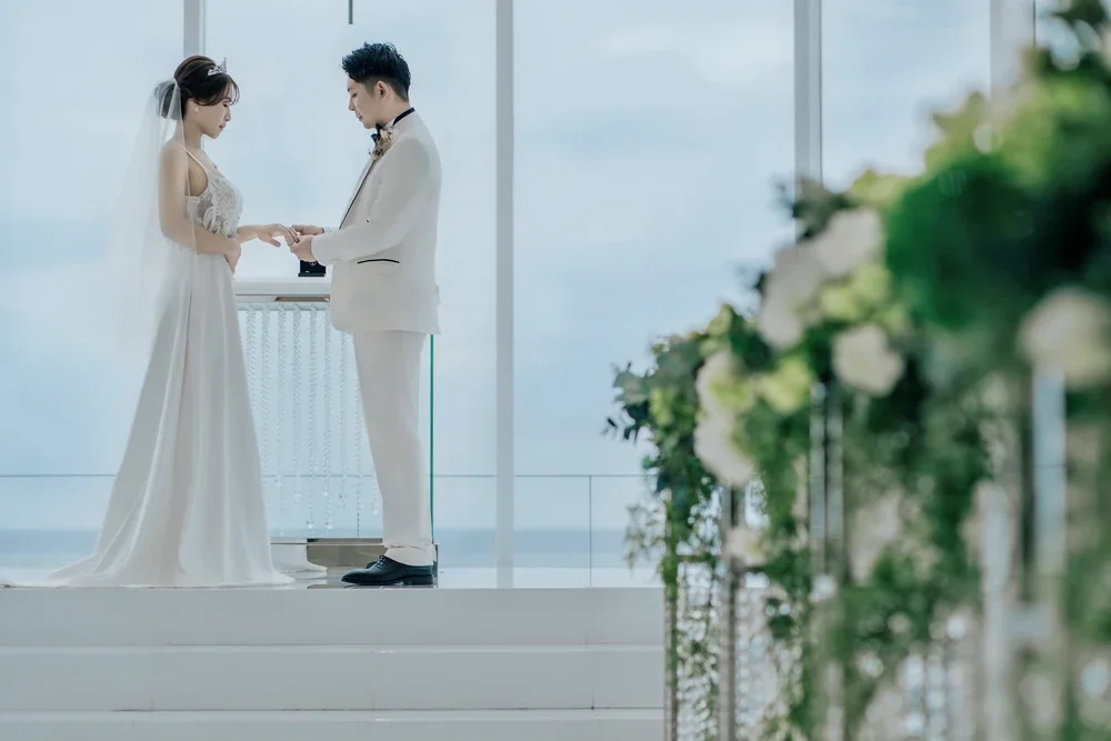 权训与俊婷|冲绳海之光教堂海外婚纱拍摄真实分享 权训与俊婷|冲绳海之光教堂海外婚纱拍摄真实分享