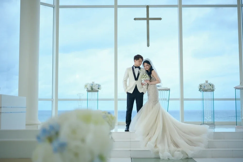 琇玟|冲绳海之翼克丽丝蒂教堂化妆室 First Look 真实婚礼分享 琇玟|冲绳海之翼克丽丝蒂教堂化妆室 First Look 真实婚礼分享