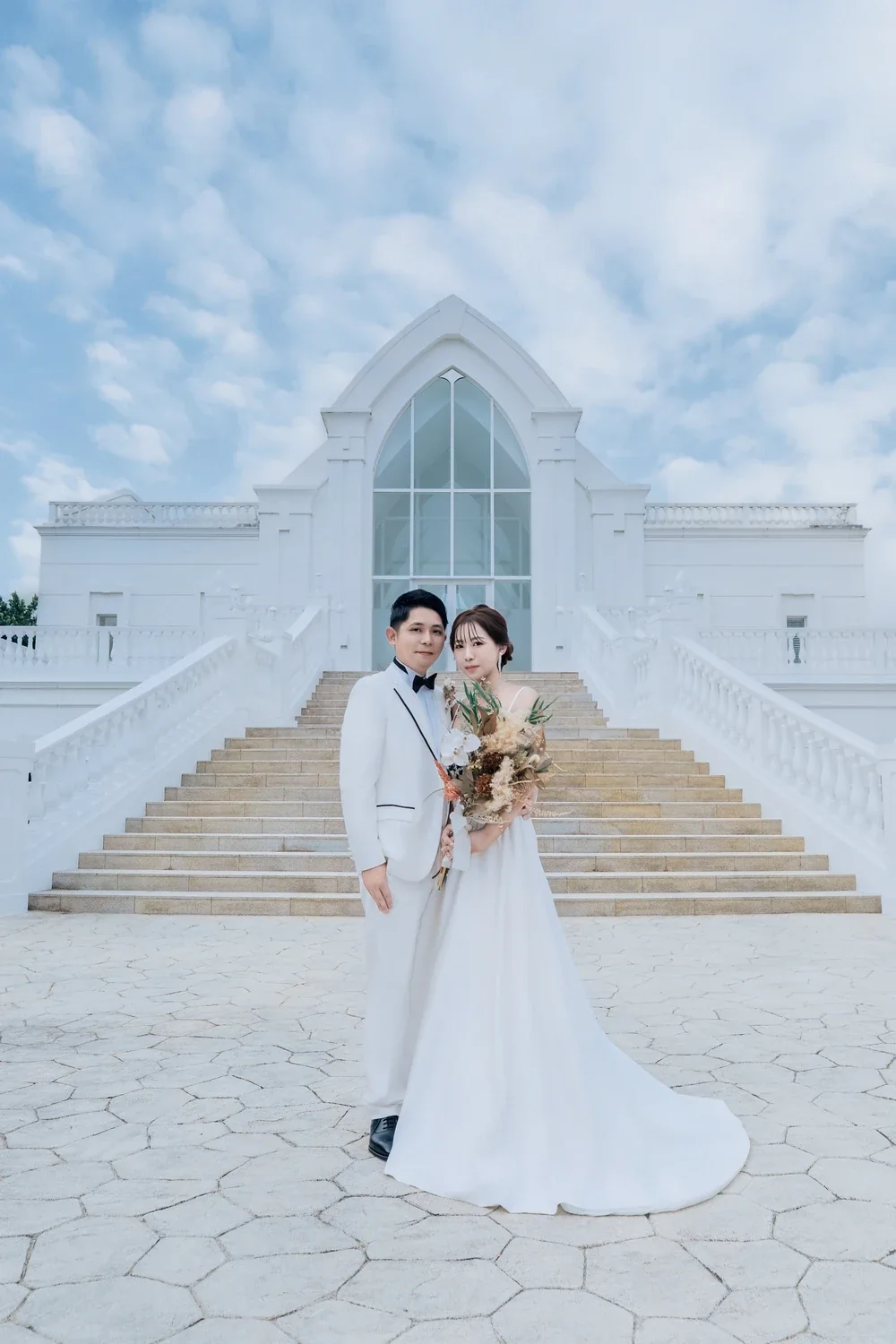 权训与俊婷|冲绳海之光教堂海外婚纱拍摄真实分享 权训与俊婷|冲绳海之光教堂海外婚纱拍摄真实分享