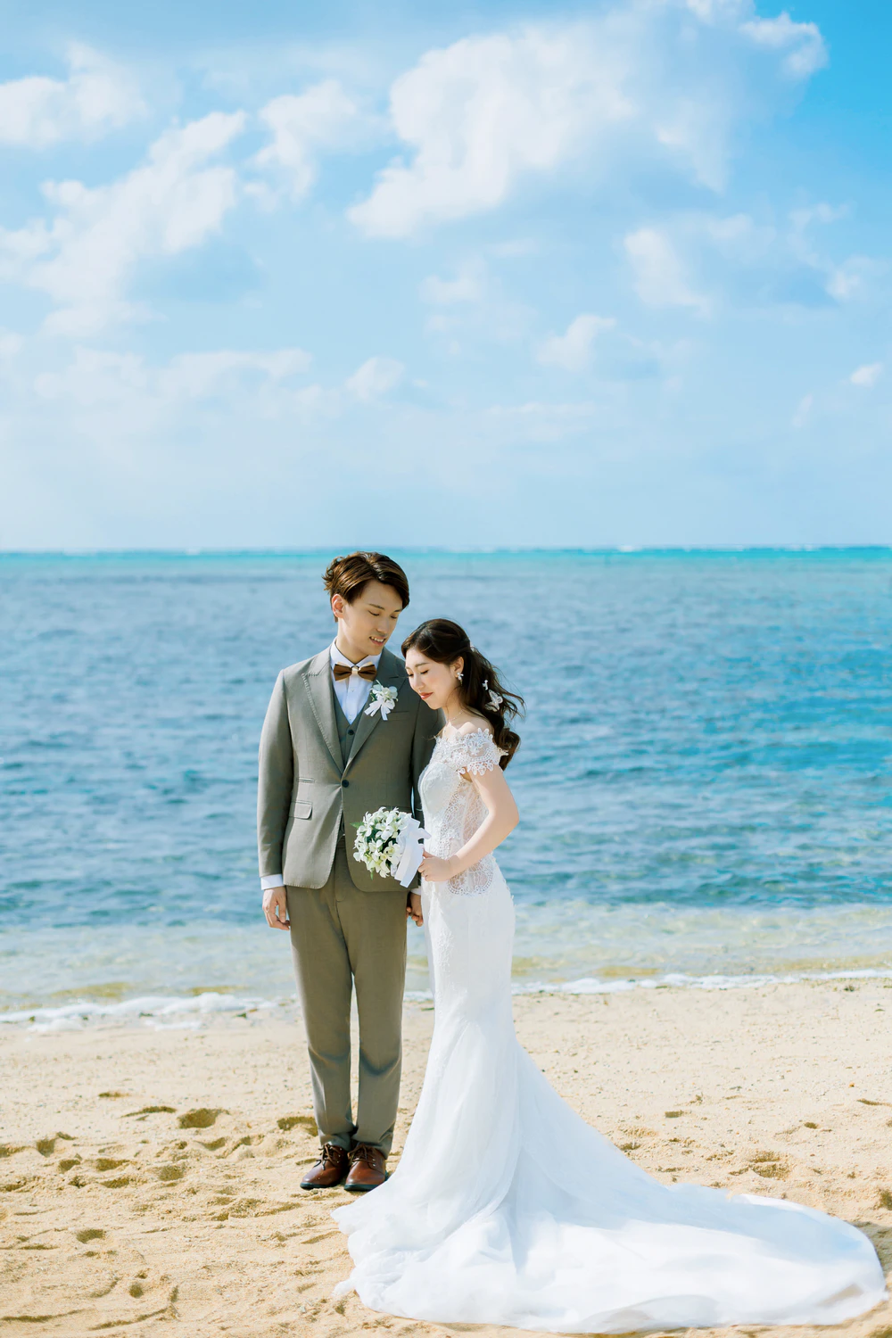 STEVEN 与 SHAN|冲绳海之光教堂真实婚礼分享 STEVEN 与 SHAN|冲绳海之光教堂真实婚礼分享